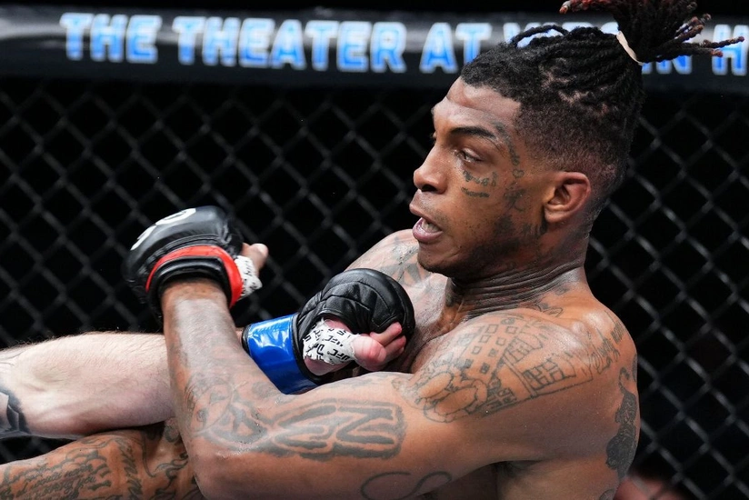 UFC döyüşçüsü Amerikada həbs edilib