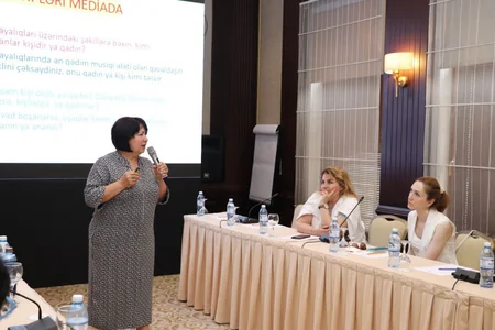 “Mediada gender bərabərliyi və peşəkarlıq” mövzusunda təlim keçirilib
