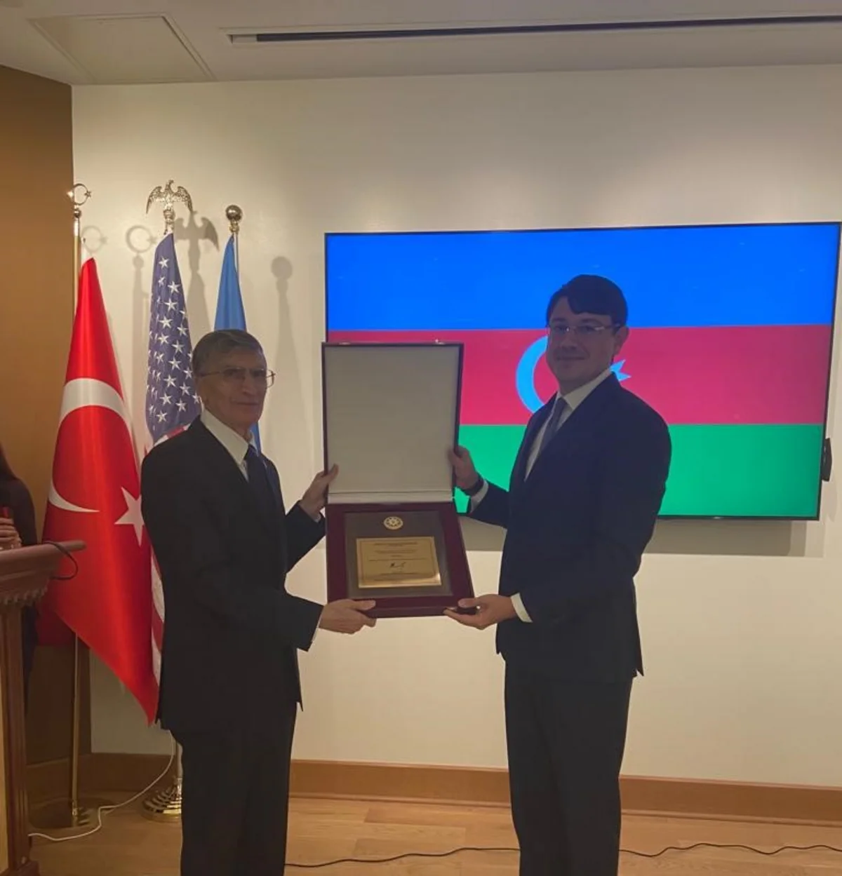 Əziz Sancara “Azərbaycan Prezidentinin Fəxri Diplomu” təqdim olunub