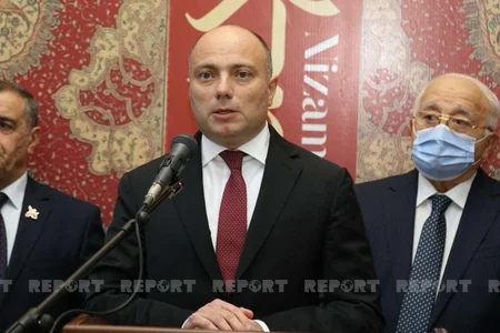 “Nizami Gəncəvi. Xəmsə” kitabının təqdimatı keçirilib