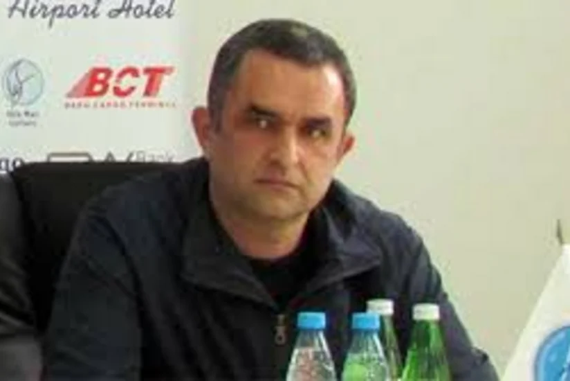 Azərbaycanın futbol komandasının baş məşqçisi Beşiktaşın düşərgəsinə yollanıb
