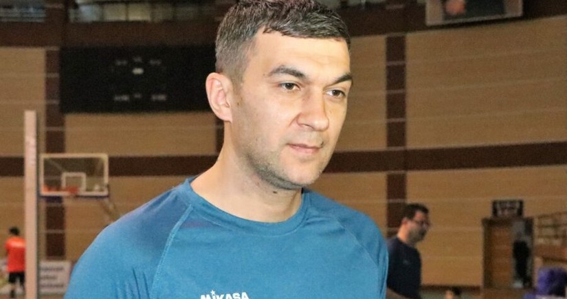 Azərbaycan millisinin baş məşqçisi: Rəqiblərimiz arasında təcrübəli komandalar var