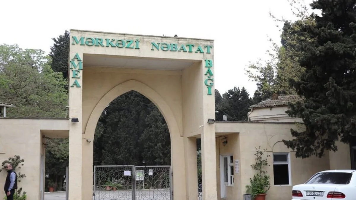 “Mərkəzi Nəbatat Bağı” və “Dendrologiya Bağı”nın nizamnamələri təsdiq edilib