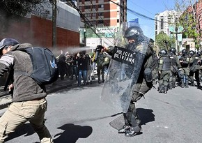 Boliviya polisi keçmiş prezidentin tərəfdarlarına gözyaşardıcı qaz tətbiq edib