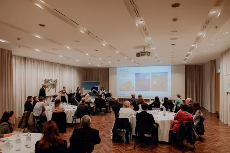 Azərbaycanın turizm imkanları Avropa ölkələrində tanıdılıb