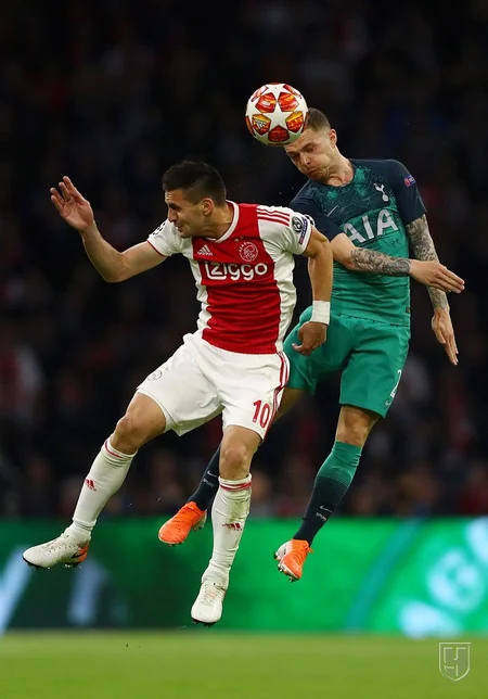 Tottenhem ilk dəfə Çempionlar Liqasının finalına yüksəlib - VİDEO