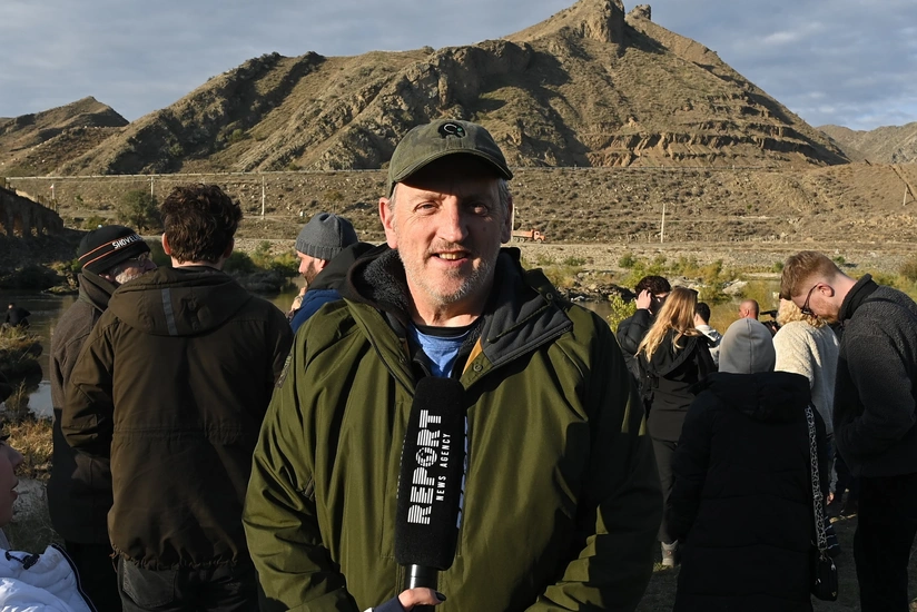 Böyük Britaniyalı səyyah: Azərbaycanda tarixi abidələrə həssas yanaşırlar