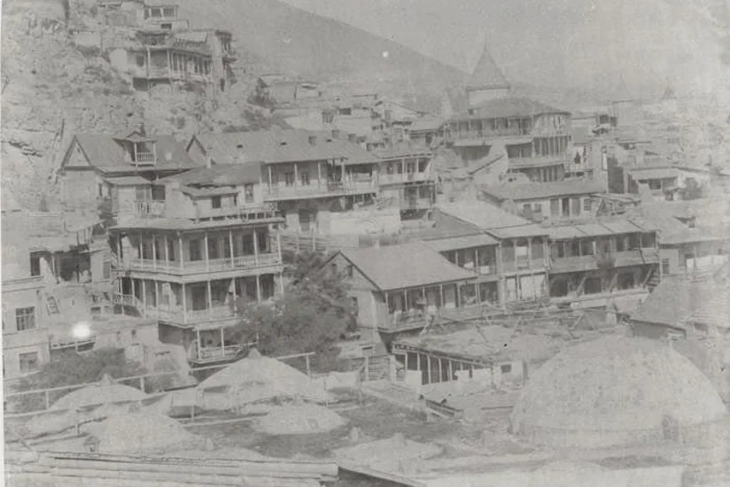 ​KİV: Tbilisidəki tarixi kükürd hamamlarının bağlanma təhlükəsi var