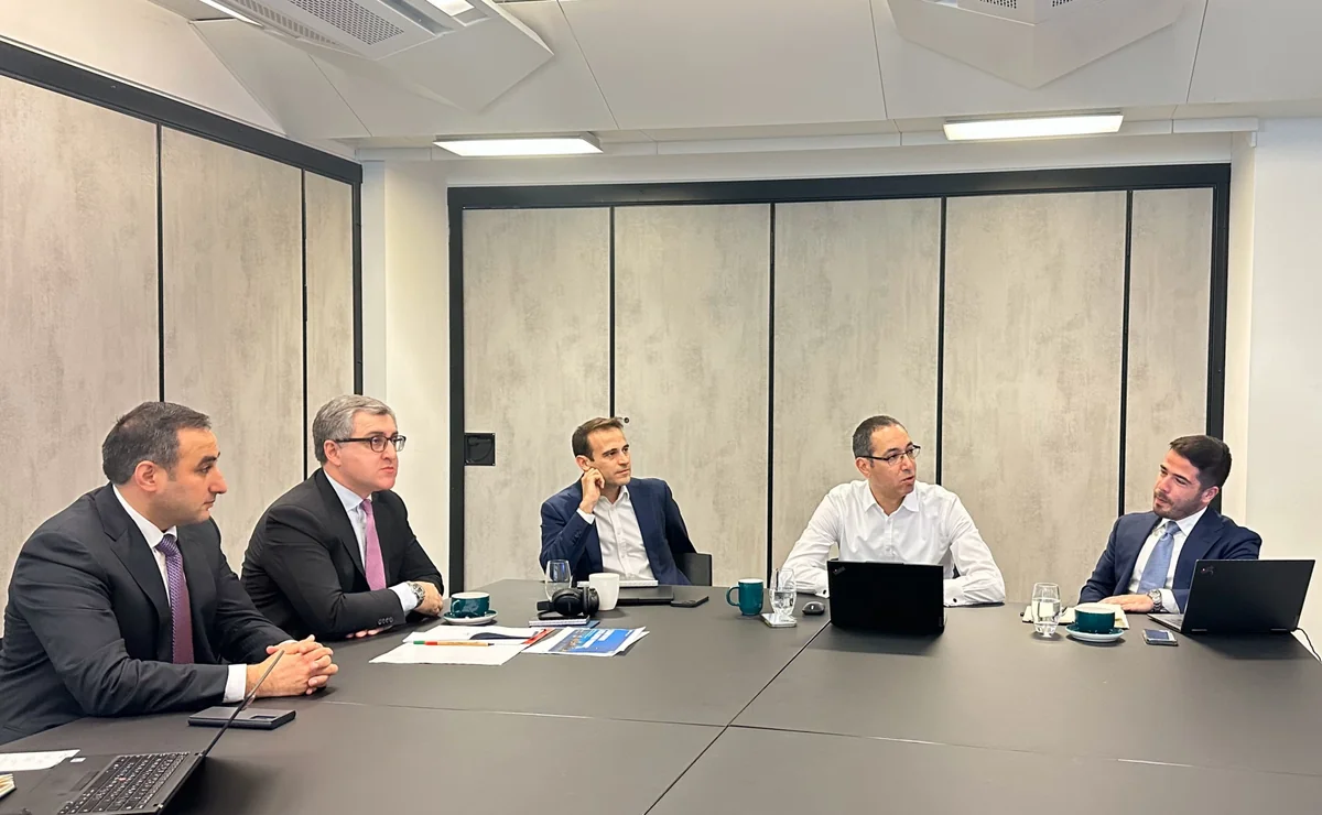 AZPROMO, British company mull economic development plan