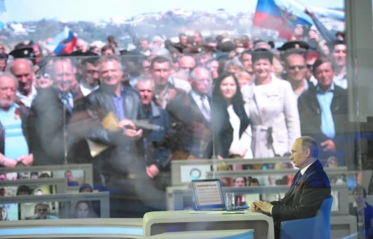 Putin 14-cü dəfə rusiyalılar qarşısında Birbaşa xəttə çıxacaq