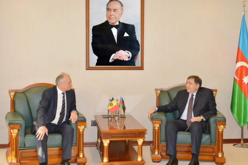 Vergilər naziri Moldovanın vergi administrasiyasının rəhbəri ilə görüşüb