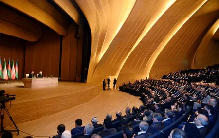 В Баку состоялся бизнес-форум с участием президентов Азербайджана и Ирана