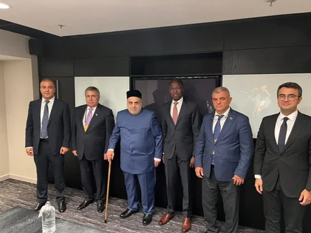 Allahşükür Paşazadə Keyptaunda Məhəmməd Elsanusi ilə Vaşinqton görüşünü müzakirə edib