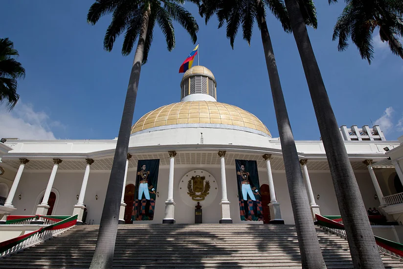 Социалисты получили большинство мест на выборах в парламент Венесуэлы