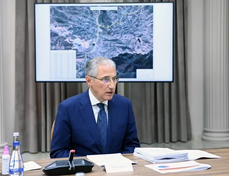 Baş nazir Söyüdlüdəki vəziyyətin araşdırılması üçün yaradılmış Komissiyanın ikinci iclasını keçirib