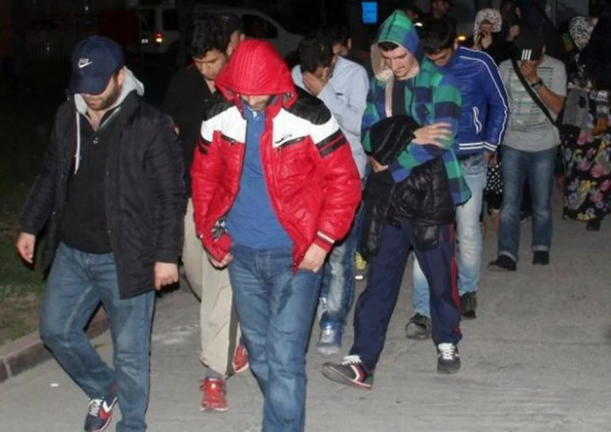 Türkiyədə İŞİD əleyhinə keçirilmiş əməliyyatda aralarında 2 azərbaycanlının da olduğu 25 nəfər saxlanılıb