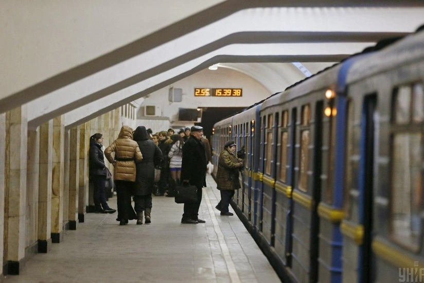 В Киеве проезд в метро и всем общественном транспорте сделали бесплатным