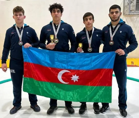 Azərbaycanın sumo güləşçiləri Macarıstanda 13 medal qazanıblar