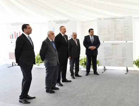 Prezident İlham Əliyev Heydər Əliyev adına yarımdalma qazma qurğusunun açılışında iştirak edib - YENİLƏNİB