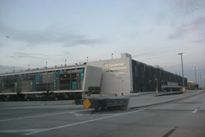 Airport in Florida, US resumes work after shooting incident