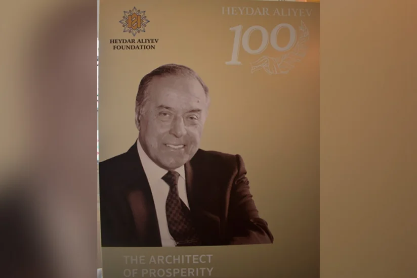 В Батуми проходит фотовыставка, посвященная 100-летию общенационального лидера Гейдара Алиева