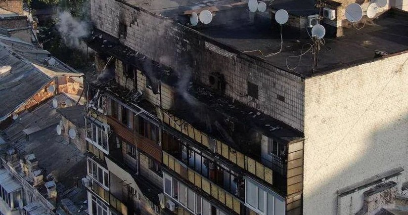 Russia's attacks on Kyiv kill 2, injure 22