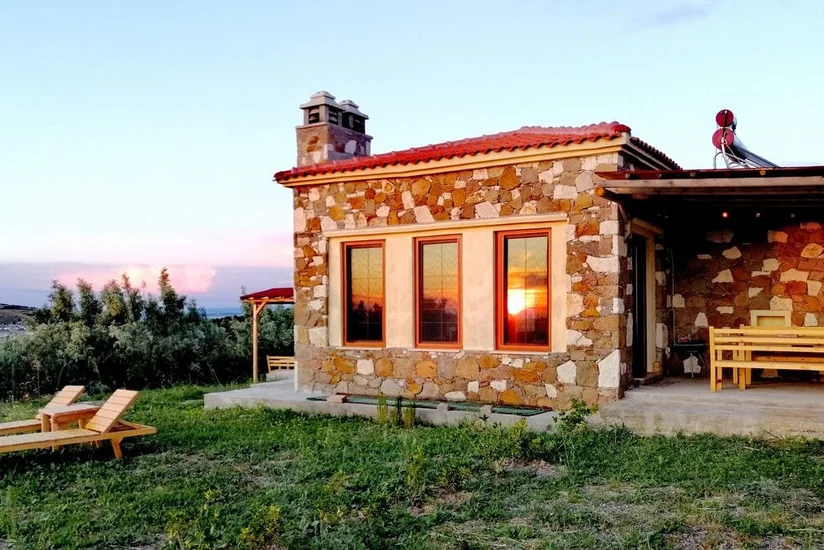 Bu il torpaq sahələri, fərdi yaşayış və bağ evlərinin qeydiyyatı artıb