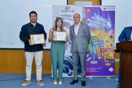 Şahmat oynayan jurnalistlər mükafatlandırılıb