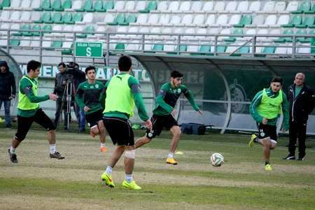 ​Xəzər Lənkəran klubu baxışa iki futbolçu çağırıb
