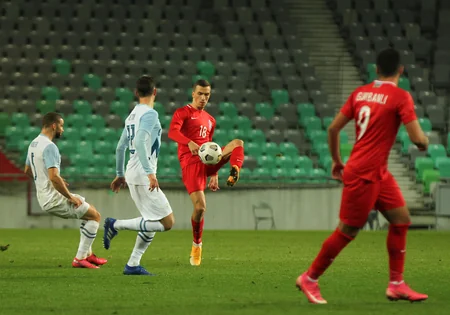 Azərbaycan millisi Sloveniya ilə heç-heçə etdi