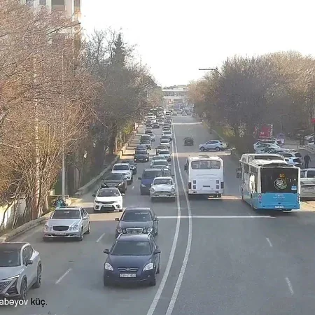 Bakının bir sıra yollarında tıxac var - SİYAHI