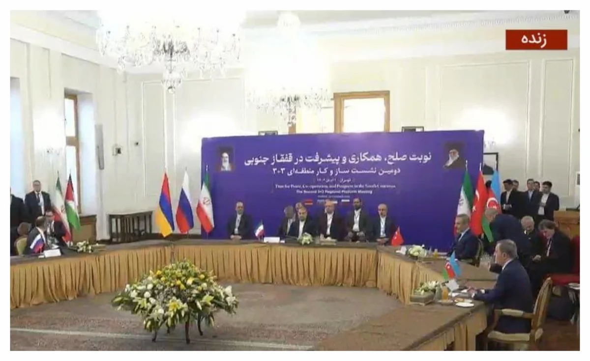 Tehranda XİN başçılarının 3+3 formatında görüşü başlayıb