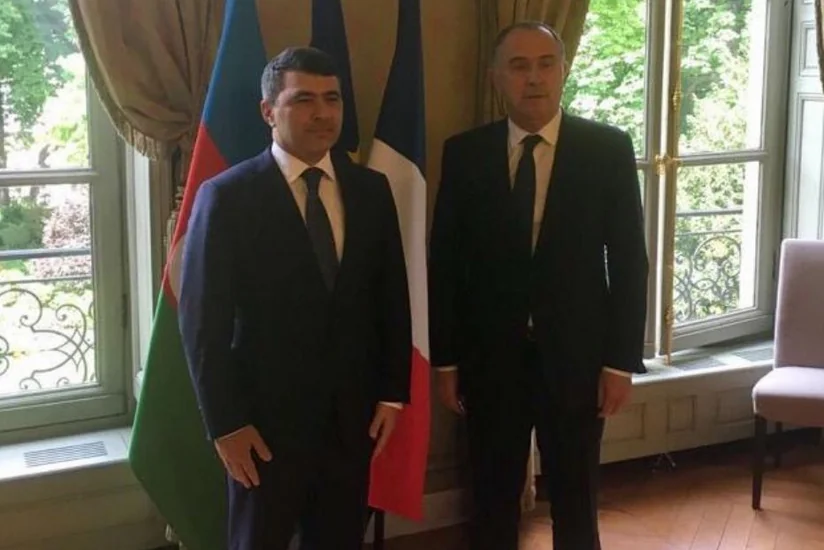 İnam Kərimov Parisdə fransalı həmkarı ilə görüşüb