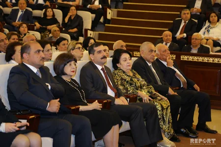 Afad Qurbanovun anadan olmasının 90 illik yubileyinə həsr olunmuş elmi konfrans keçirilib