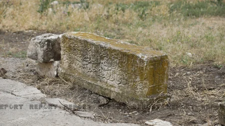 Jurnalistlər Pənahəli xanın sarayının yerləşdiyi imarət kompleksində olub