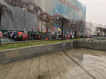 Kiyevdə Saakaşvilinin rəhbərliyi altında yürüş keçirilib - VİDEO