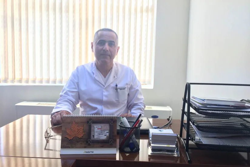 Daha bir həkim COVID-19-dan vəfat edib