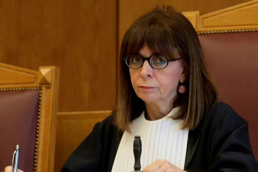 Президент Греции сделала прививку от COVID-19