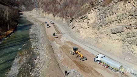 Suqovuşan-Sərsəng su anbarı-Qozlukörpü-Kəlbəcər avtomobil yolunun tikintisi davam edir