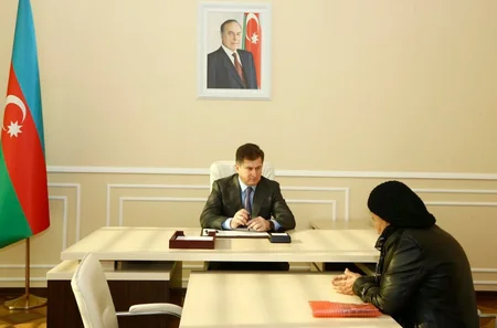 Əmlak Məsələləri Dövlət Komitəsinin sədri Ağcabədidə vətəndaşları qəbul edib