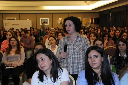 Uşaqlarda daha çox rast gəlinən pediatrik və ortopedik problemlərə müasir yanaşma mövzusunda konfrans keçirilib