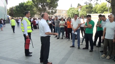 FHN “Gənclik Mall” ticarət mərkəzində təlim keçirib