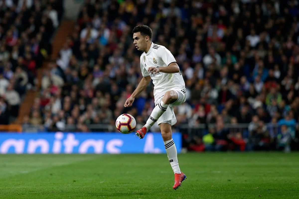 Mançester Yunayted Real Madridin müdafiəçisinə təklif göndərdi