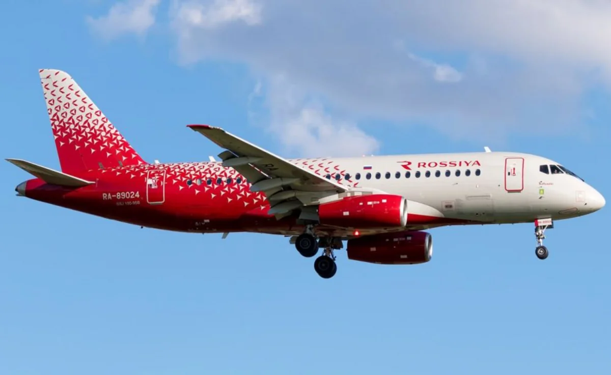 Летевший в Нижнекамск Superjet сел в Шереметьево после срабатывания датчика