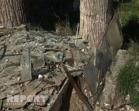 Güclü külək Ağstafada bir sıra fəsadlar törədib - FOTO