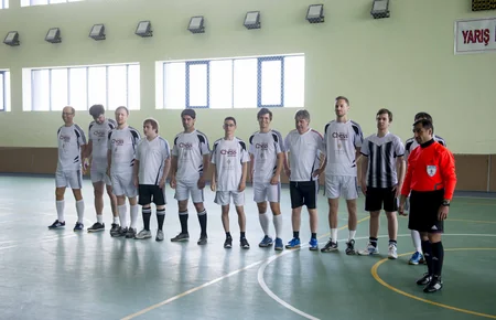 Şahmatçılar futbol oynadı