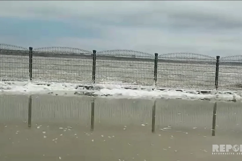 Masazırda duz gölü daşıb, yolu su basıb - FOTO - VİDEO