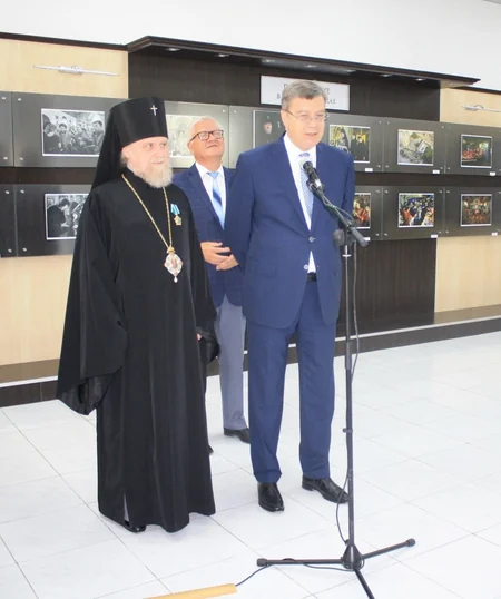 В Баку открылась фотовыставка Православие в событиях и лицах