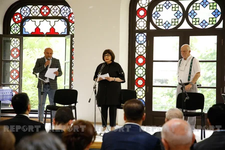 Tbilisidə Nizami Gəncəviyə həsr olunan tədbir keçirilib, tanınmış gürcü xadimlər təltif edilib