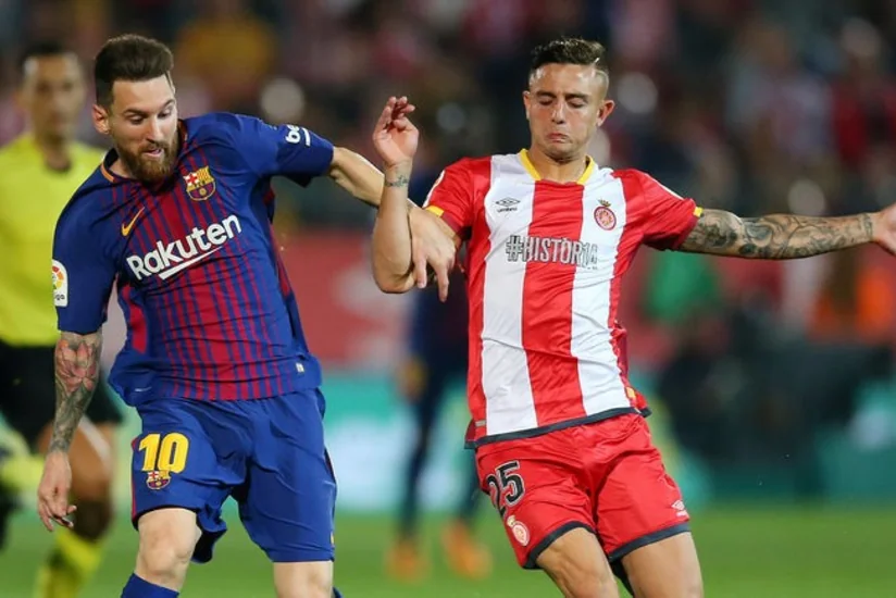 Messi karyerasında qarşılaşdığı ən çətin müdafiəçinin adını açıqlayıb